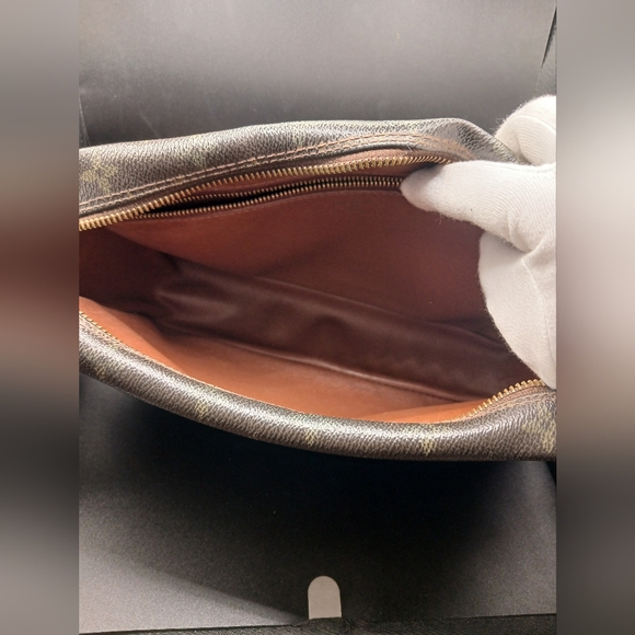 🏷 AS-IS Louis Vuitton Wallet Lot – Monogram Canvas – Parts or Repair - Picture 16 of 17